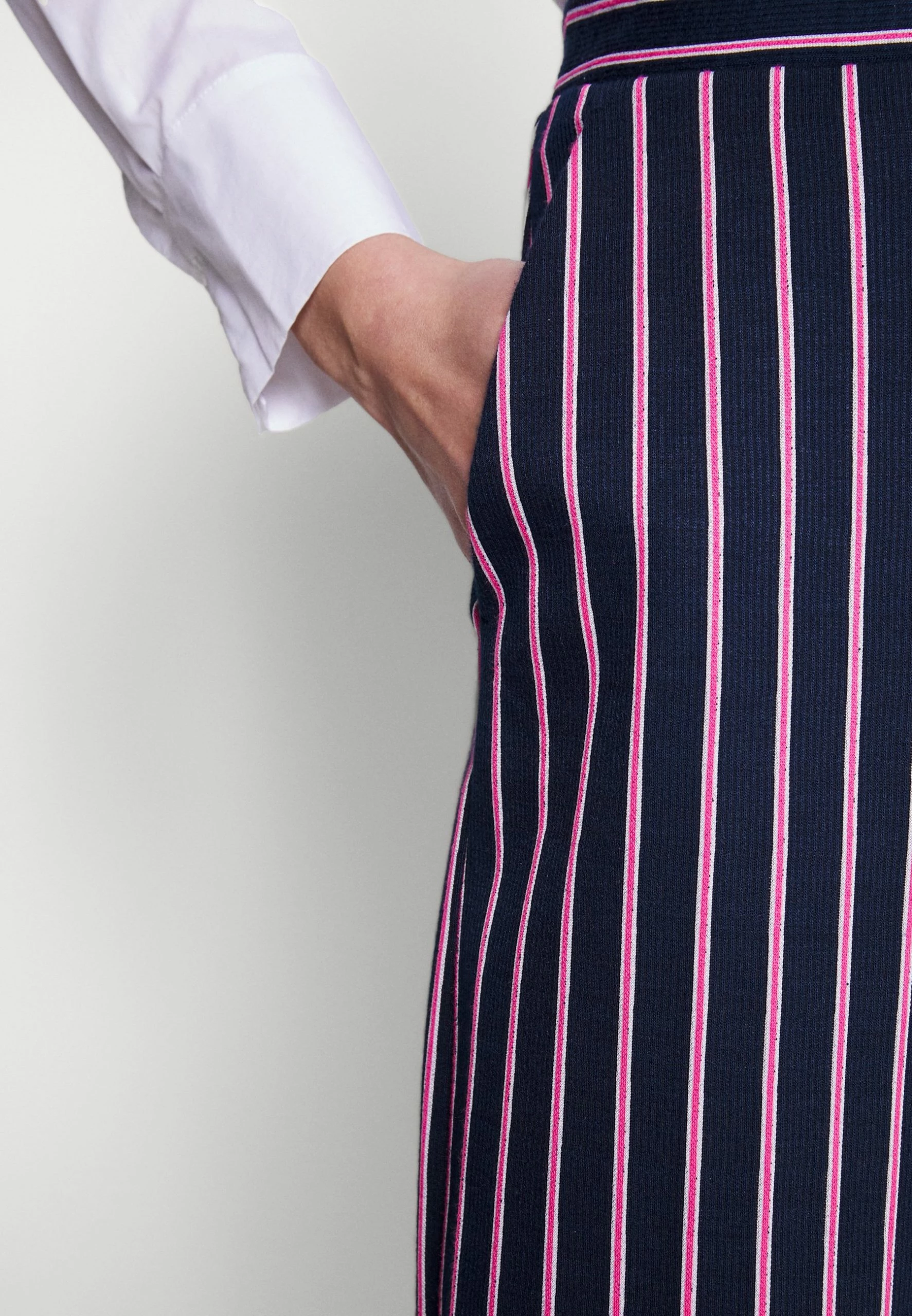 MAX & Co. MAX&Co.LINCE - Tygbyxor - Navy Blue 5 MAX & Co. MAX&Co.LINCE - Tygbyxor - Navy Blue - Bild 5