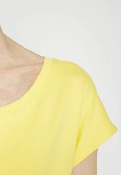 MAX & Co. MAX&Co.MALDIVE - T-shirt - Bas - Giallo -MAX & Co. Kläder Försäljning 2a8b5cb6d07b4d15be1c4ea93fbaac5e