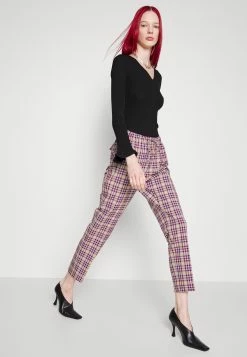 MAX & Co. MAX&Co.LAPPONIA - Tygbyxor - Red Pattern -MAX & Co. Kläder Försäljning 3b8e9b66e3224d30b711cdd47c3e0daa