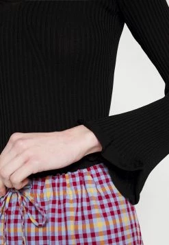 MAX & Co. MAX&Co.TANGO - Stickad Tröja - Black 9 MAX & Co. MAX&Co.TANGO - Stickad Tröja - Black -MAX & Co. Kläder Försäljning 464f03bf4bb0464694e993e3117a6e64