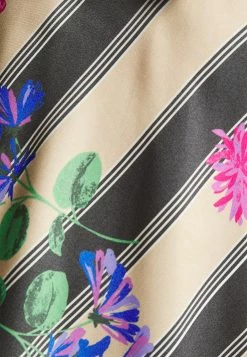 MAX & Co. MAX&Co.EGADI - Vardagsklänning - Beige -MAX & Co. Kläder Försäljning 4b591f1019de43bbab4314805a6bec90