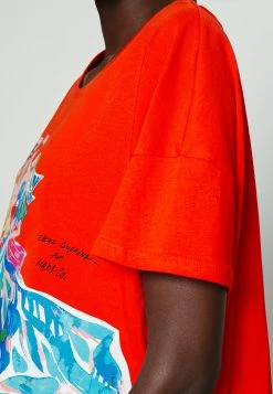 MAX & Co. MAX&Co.SKETCH SET - T-shirt Med Print - Rosso -MAX & Co. Kläder Försäljning 76c27fb2d3664287b05ed3ffdef4ee3d