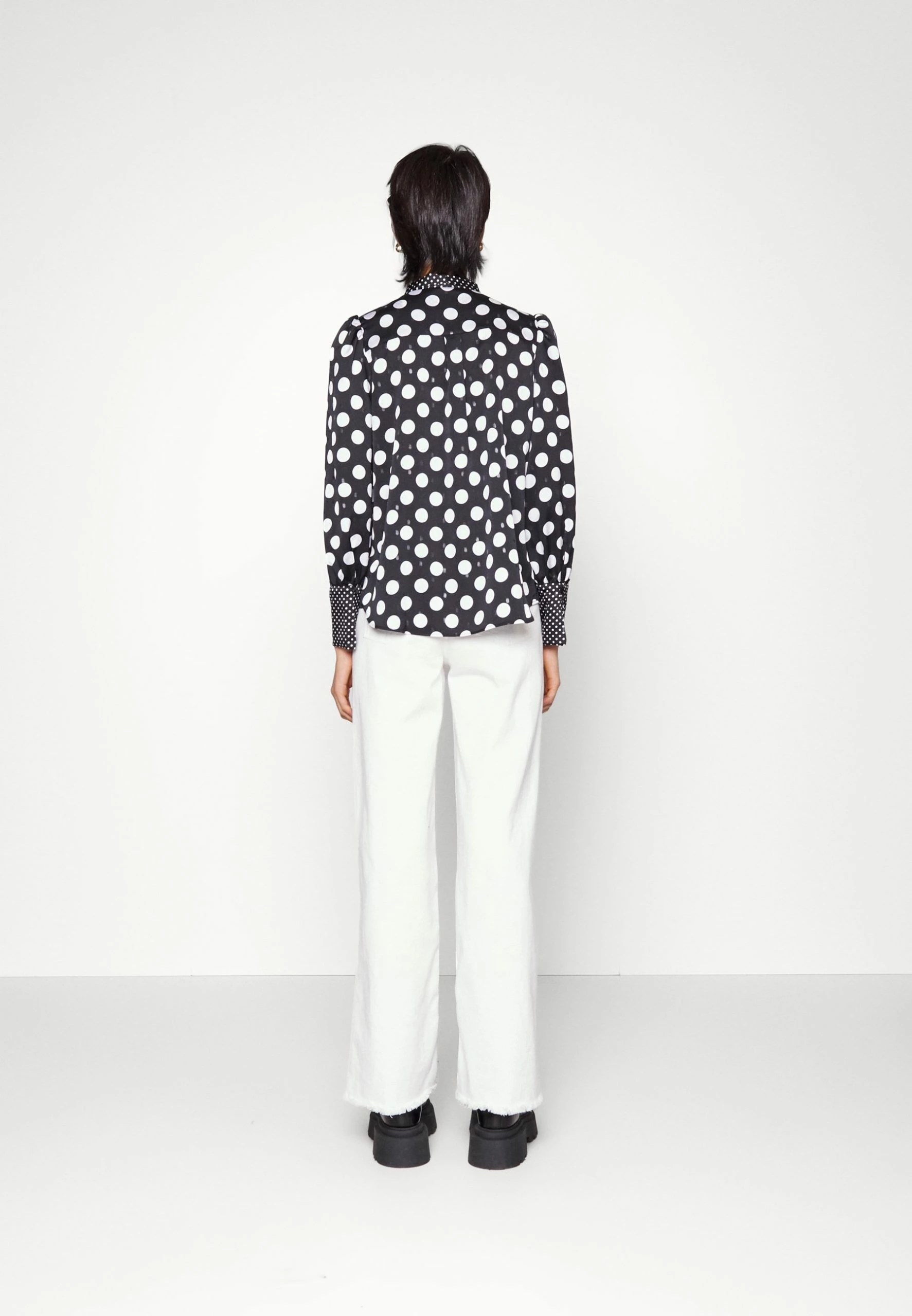 MAX & Co. MAX&Co.Skjorta - Black 3 MAX & Co. MAX&Co.Skjorta - Black - Bild 3