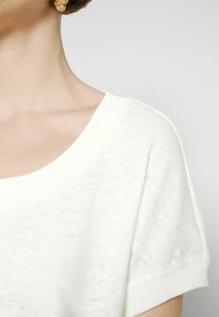 MAX & Co. MAX&Co.EUSEBIO - T-shirt - Bas - Latte 9 MAX & Co. MAX&Co.EUSEBIO - T-shirt - Bas - Latte -MAX & Co. Kläder Försäljning a8e3fede7e7b4a6e845725c99db1504e