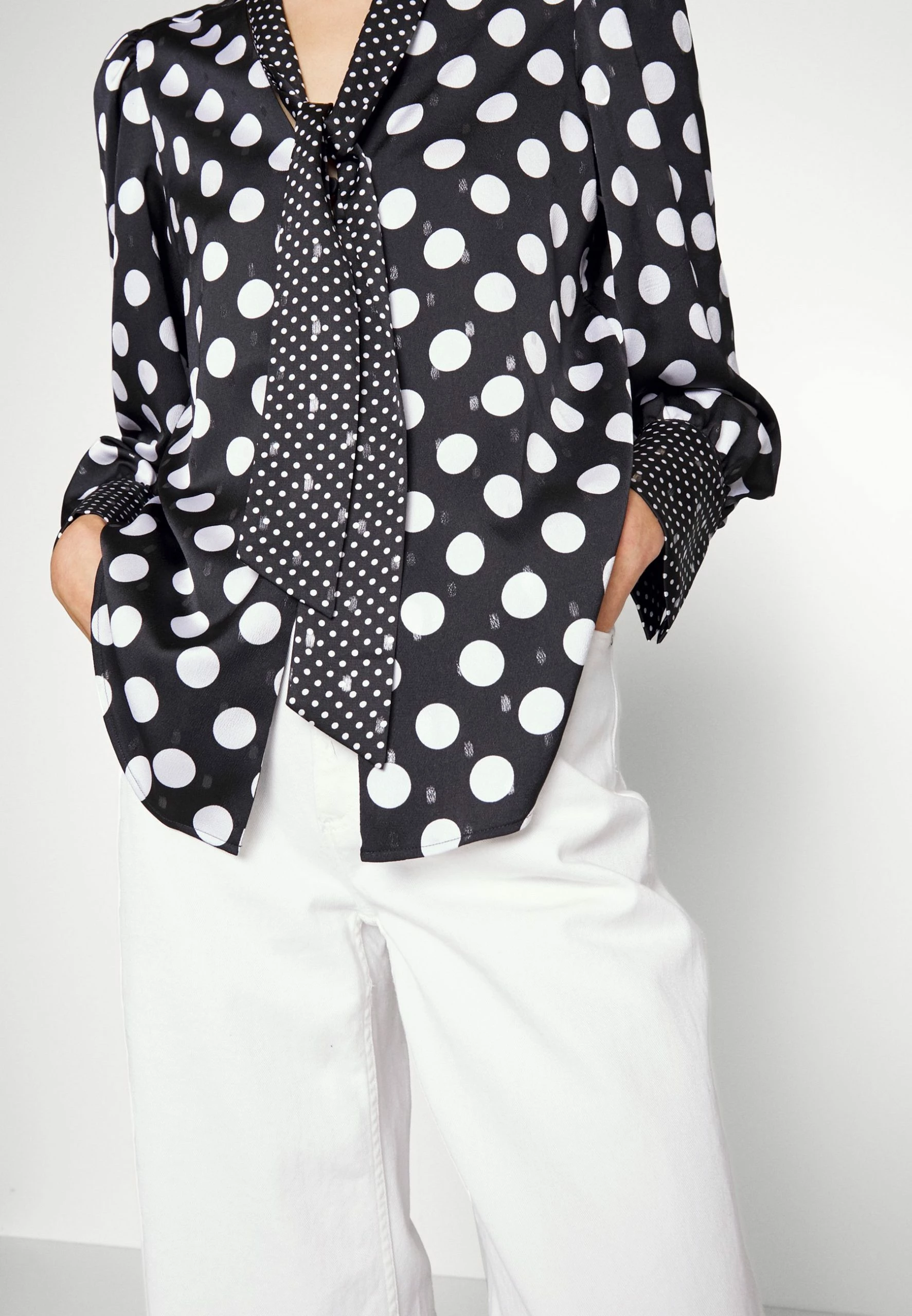 MAX & Co. MAX&Co.Skjorta - Black 6 MAX & Co. MAX&Co.Skjorta - Black - Bild 6